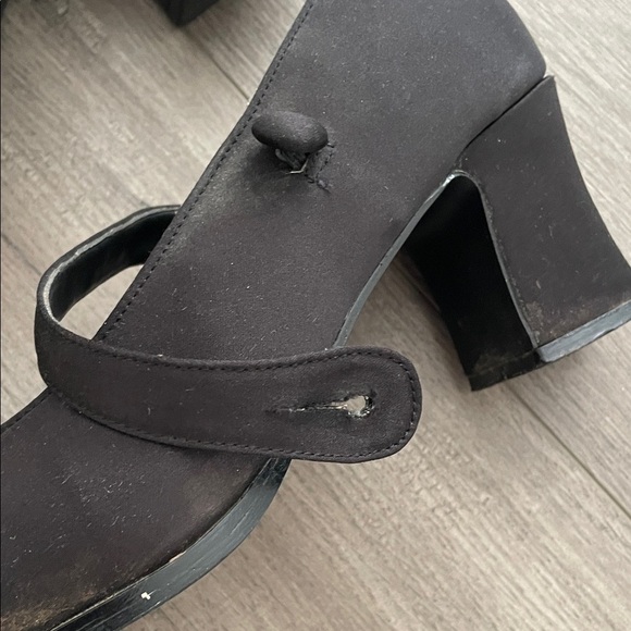 Unlisted Women's Classic Black Flats - Picture 4 of 8